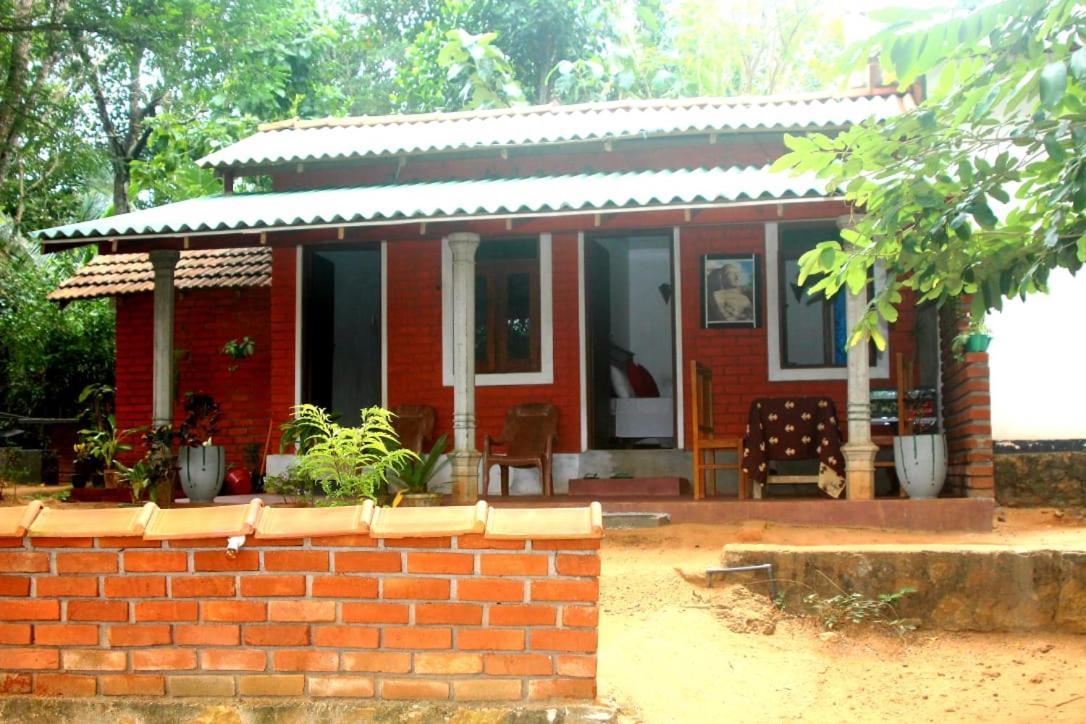 Angry Birds Homestay Habarana Exterior photo